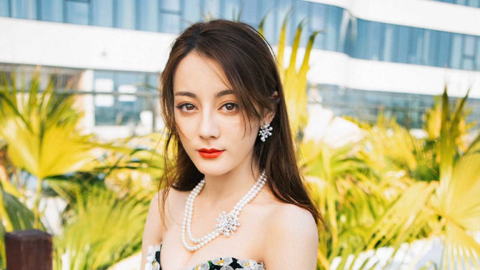 Dilraba Dilmurat Wanita Tercantik Se Asia Dari Etnis Uighur