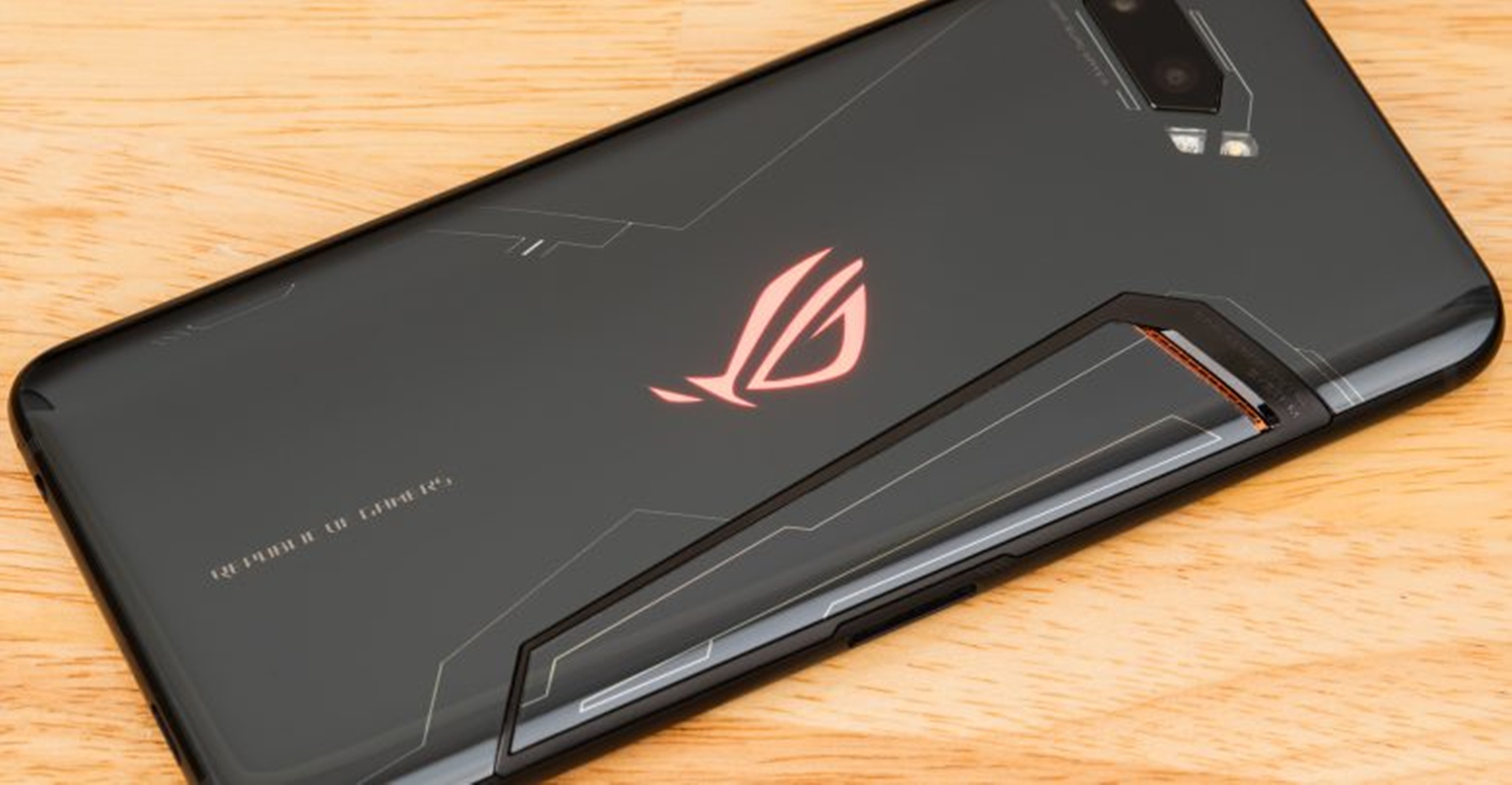 Bersiap - Siap, Ponsel Gaming Asus ROG Phone 2 Akan Masuk ke Indonesia