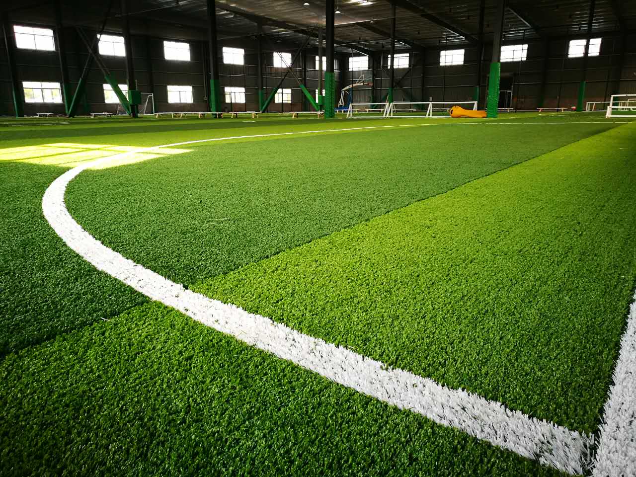 Tips Memilih Rumput Futsal Yang Cocok Untuk Lapangan Futsal Anda