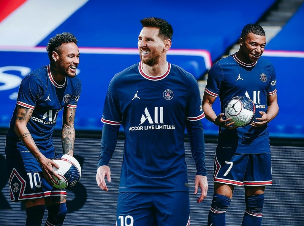 Tak Sabar Menantikan Tridente Messi, Kylian Mbappe, Dan