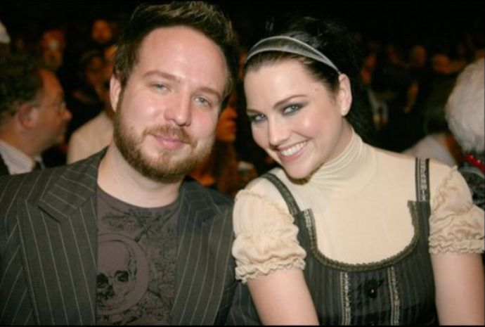 Amy Lee dan Suaminya, Josh Hartzler