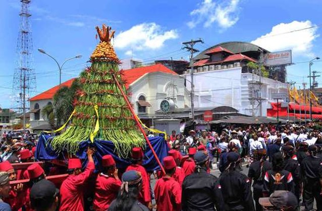 upacara sekaten adalah kebudayaan bangsa Indonesia