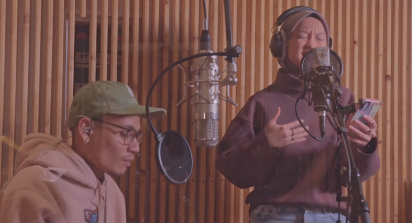 Gita dan Paul membawakan lagu 'Satu-satunya' secara live di episode 9 'we finally met session'