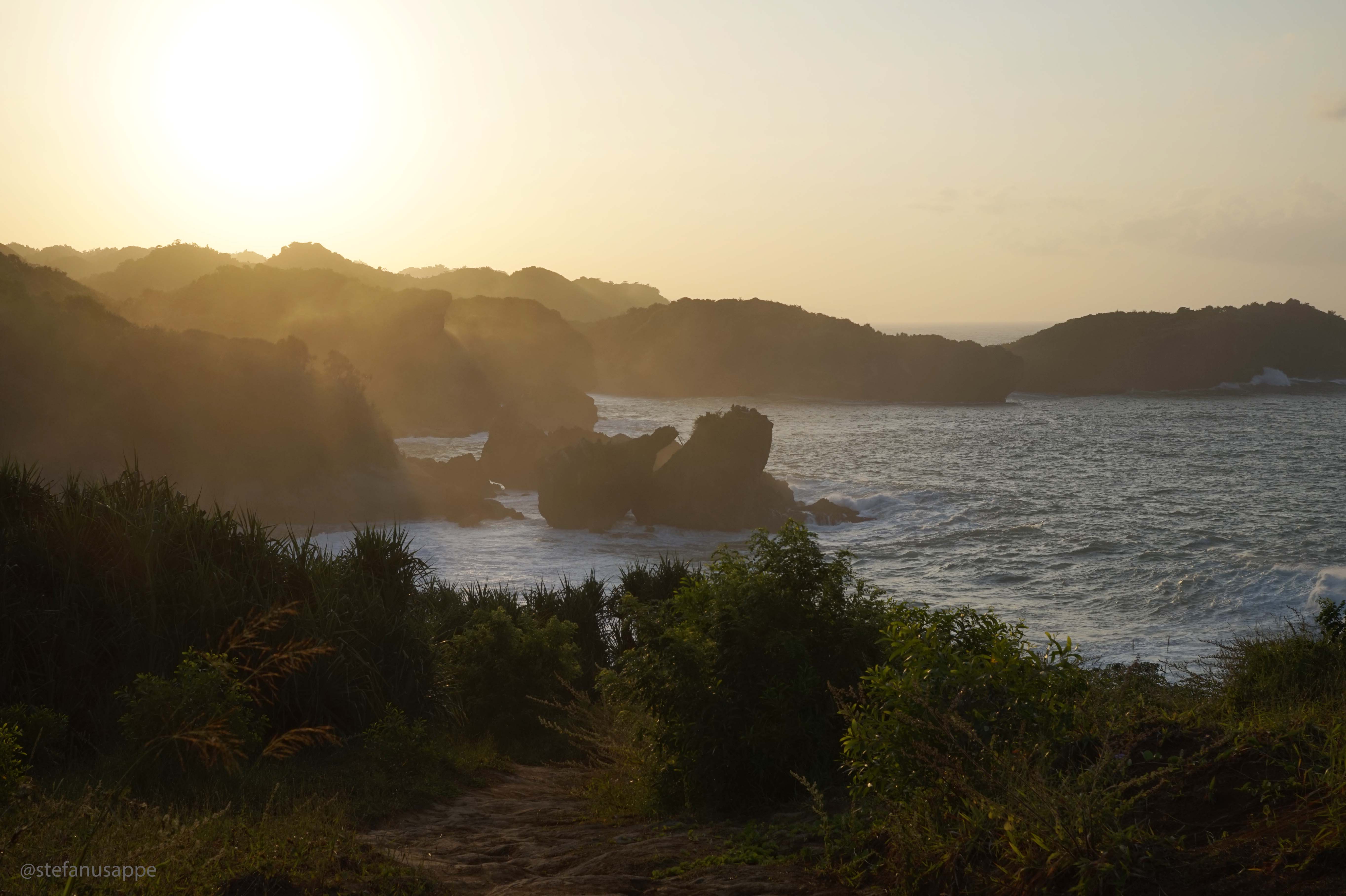 Pantai Jungwok, Rekomendasi Camping di Gunung Kidul