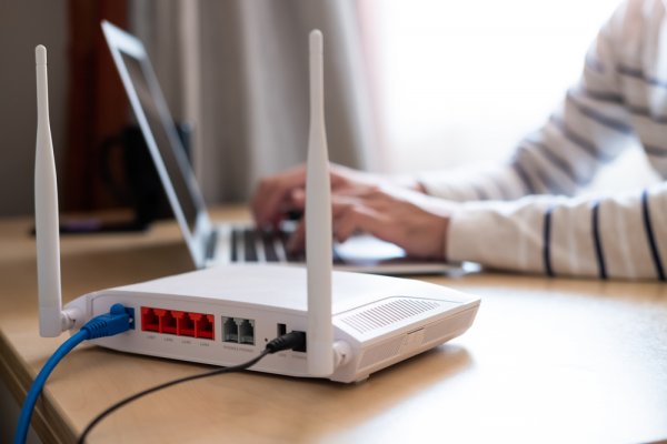 Jaringan internet dari router wi-fi