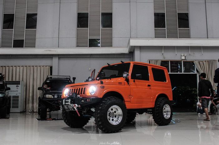 Beberapa Modifikasi Jeep Jimny Lawas Mirip Rubicon