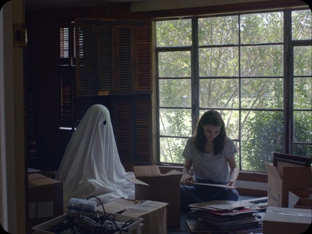 cuplikan film A Ghost Story