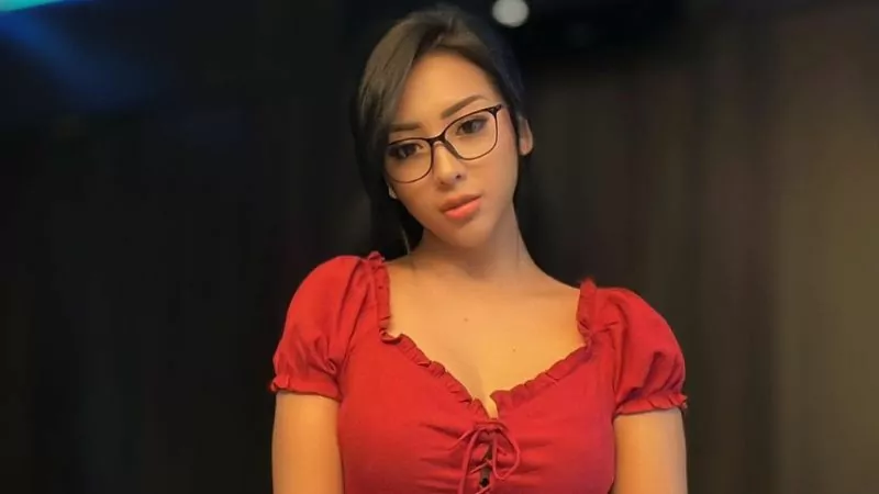 Profil dan Fakta Menarik Angela Lorenza, Pernah Hidup Susah!