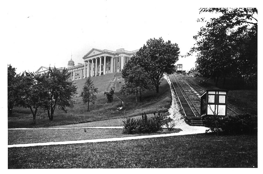 Funicular Western Michigan University, Satu-Satunya Kereta di Dunia yang Dioperasikan Universitas