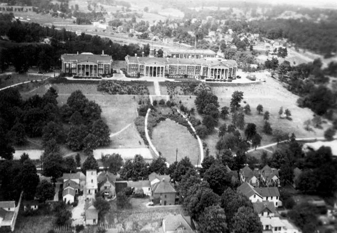 Western Michigan University: Fakta-Fakta Universitas Tempat Kuliah Aktris Beby Tsabina dan Yoriko Angeline