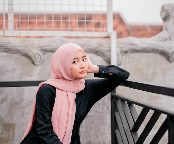 Profil Dan Biodata Arafah Rianti, Stand Up Komedian Cantik Asal Depok