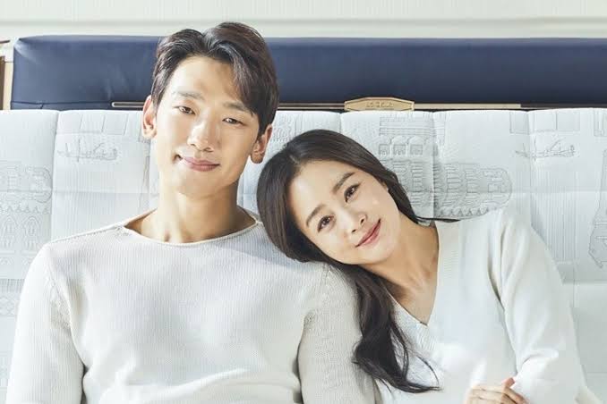 Rain dan Kim Tae Hae Dikabarkan Akan Bintangi Drama Terbaru yang Tayang di Tahun 2023!