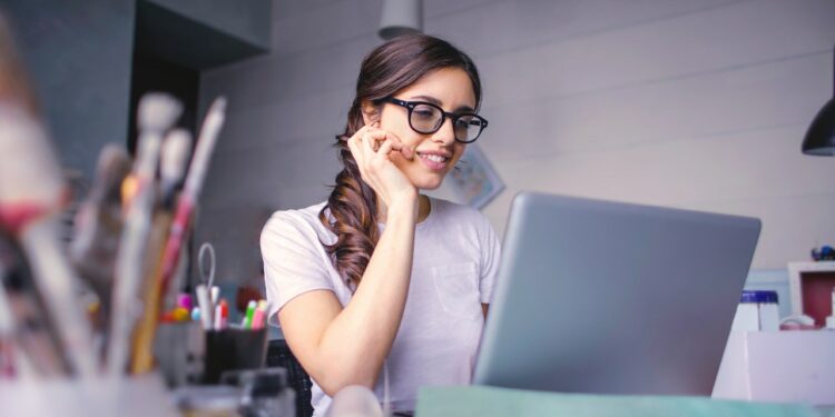 7 Pekerjaan Freelance Dengan Gaji Besar, Kamu Mau Jadi Yang Mana?