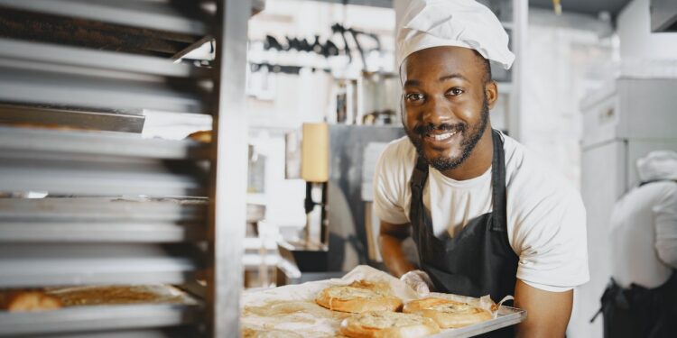 Mengenal Profesi Baker, Si Tukang Pembuat Roti!