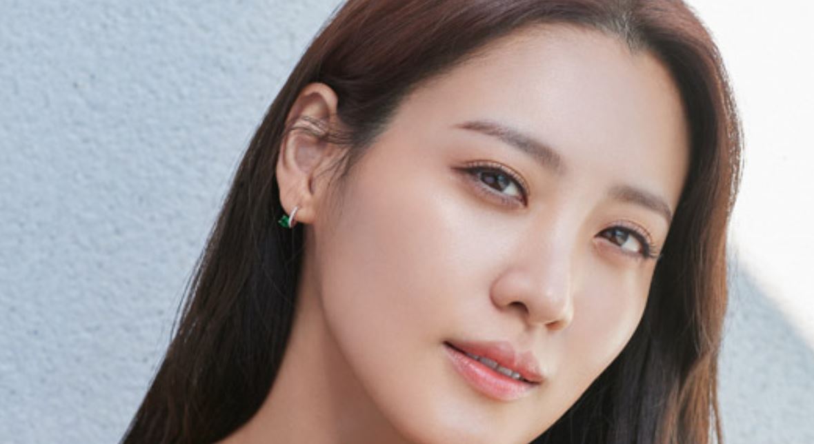 5 Rekomendasi Drama Korea yang Dibintangi Claudia Kim yang Wajib Nonton