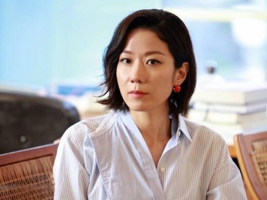 Profil dan Biodata Lengkap Jeon Hye Jin, Istri dari Aktor Lee Sun Kyun!