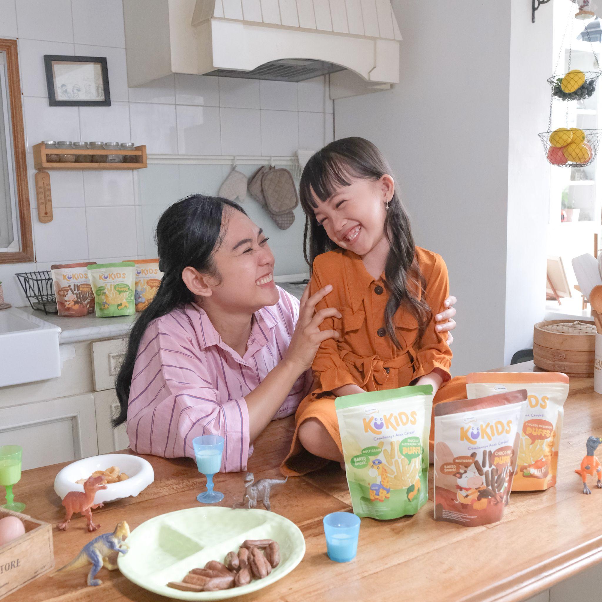 Menonton Drama Korea Bersama Anak: Nikmati Waktu Berkualitas dengan Kukids Snack yang Sehat dan Lezat