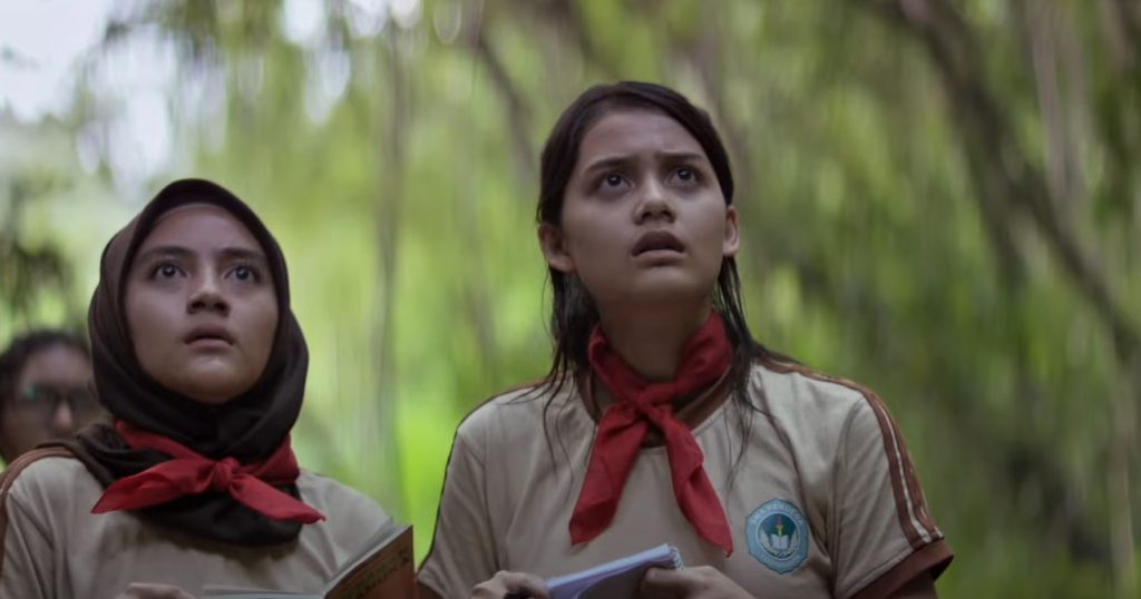 Film Kemah Terlarang Kesurupan Massal