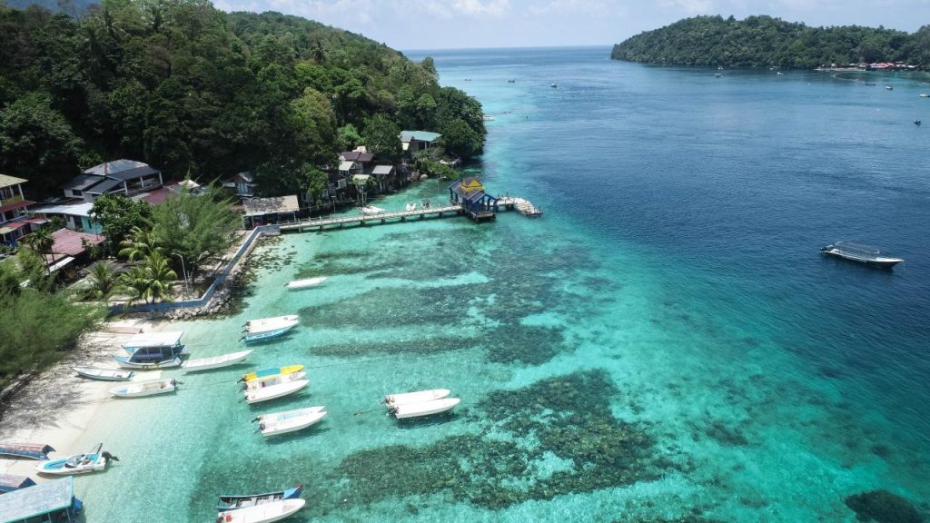 Deretan Wisata Pantai di Indonesia dengan Pesona Menakjubkan