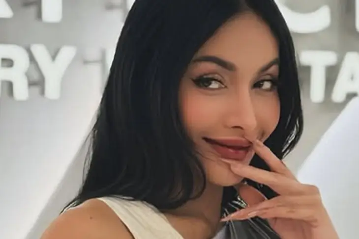 Denada Operasi Plastik Lagi