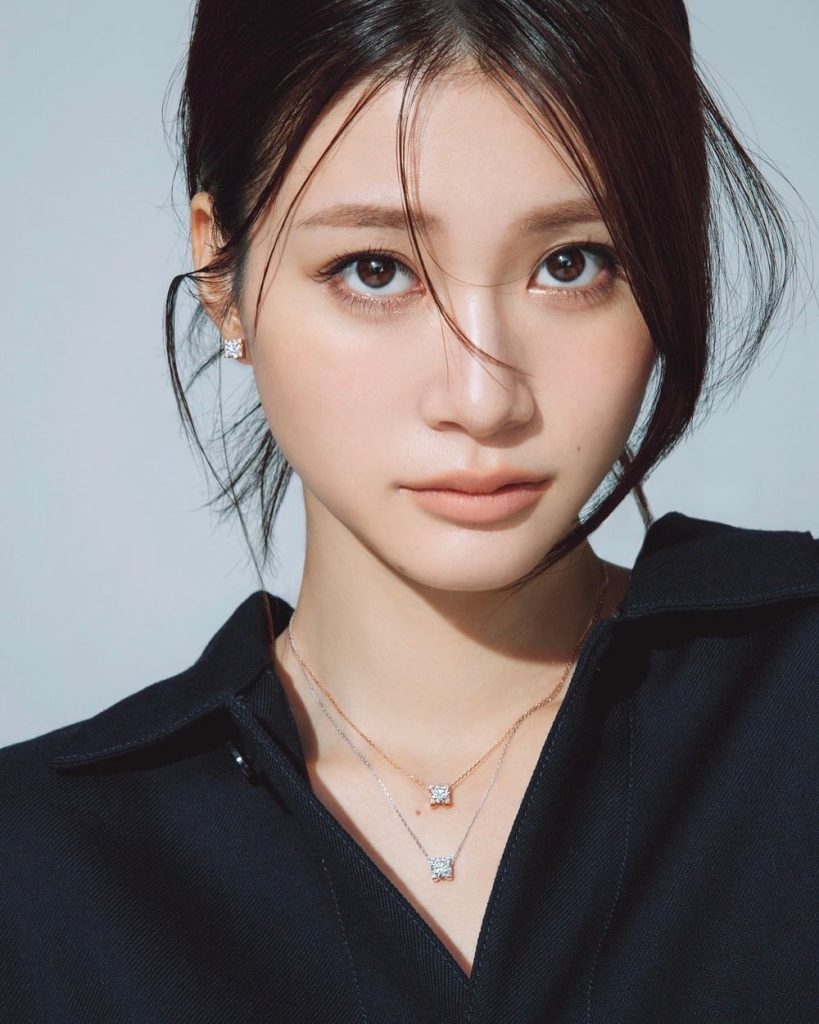 75+ Artis Jepang Tercantik, Populer, dan Punya Bakat Mengagumkan