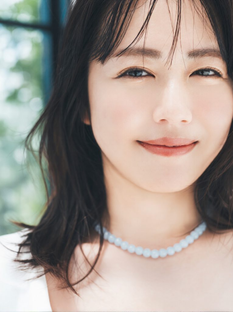 Fakta dan Biodata Sayaka Isoyama, Model Sekaligus Aktris Legenda Jepang
