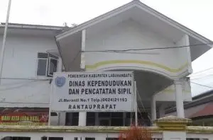 Peran Strategis DISDUKCAPIL Labuhan Batu dalam Mewujudkan Tertib Administrasi Sipil