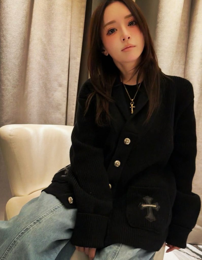 Fakta dan Biodata Ayumi Hamasaki, Diva Jepang yang Tetap Awet Muda di Usia Kepala Lima 5 Fakta dan Biodata Ayumi Hamasaki, Diva Jepang yang Tetap Awet Muda di Usia Kepala Lima