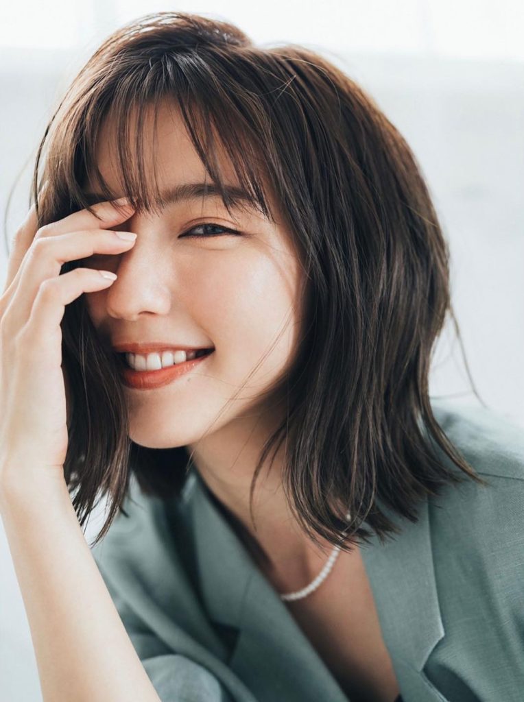 Fakta dan Biodata Mano Erina Mantan Idol Hello! Project yang Bersinar di Dunia Akting 2 Fakta dan Biodata Mano Erina Mantan Idol Hello! Project yang Bersinar di Dunia Akting