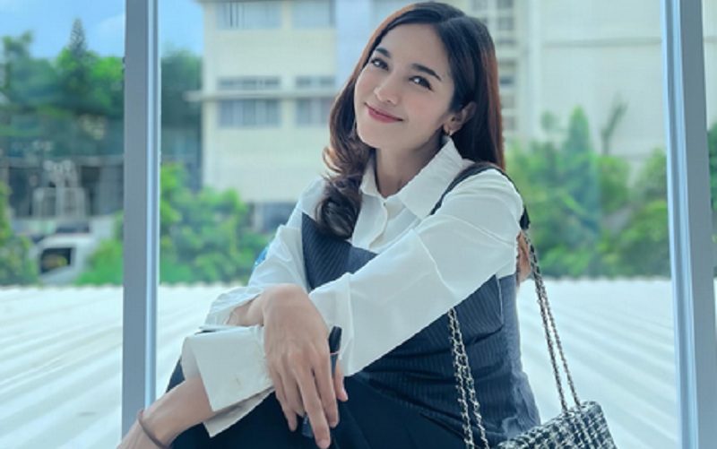 Profil Lindi Fitriyana Bikin Heboh, Calon Istri Virgoun Nikah 26 Februari 1 Profil Lindi Fitriyana Bikin Heboh, Calon Istri Virgoun Nikah 26 Februari