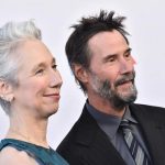 Momen Mesra Keanu Reeves dan Kekasih Tuai Sorotan di MOCA Gala 2026