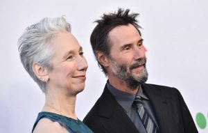 Momen Mesra Keanu Reeves dan Kekasih Tuai Sorotan di MOCA Gala 2026