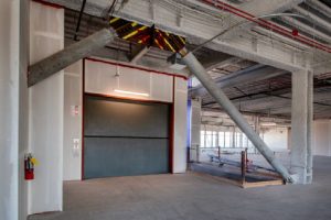 Harga Lift Barang; Faktor Penentu Biaya dan Tips Memilih Lift yang Aman untuk Bisnis