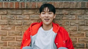 Choi Hyun Wook sebagai Lee Chan di Twinkling Watermelon