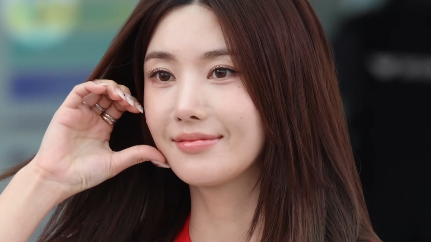Kwon Eun-bi soloist partner duet Vibes