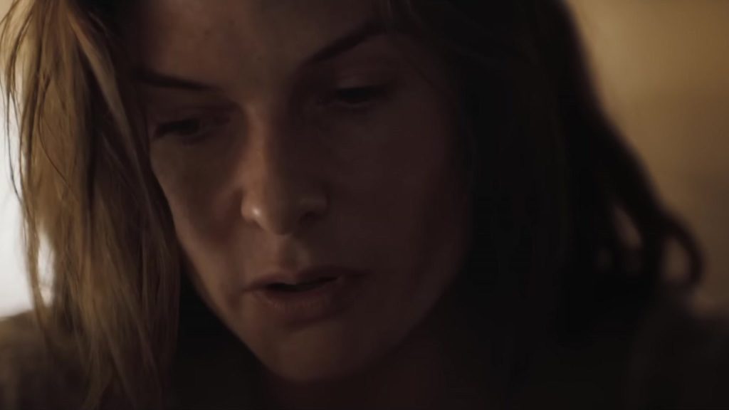 Lady Jessica & Alia Atreides di Saga Dune: Ibu, Bene Gesserit, Warisan 1 Lady Jessica (Rebecca Ferguson) close-up emosional dalam Dune Part Two