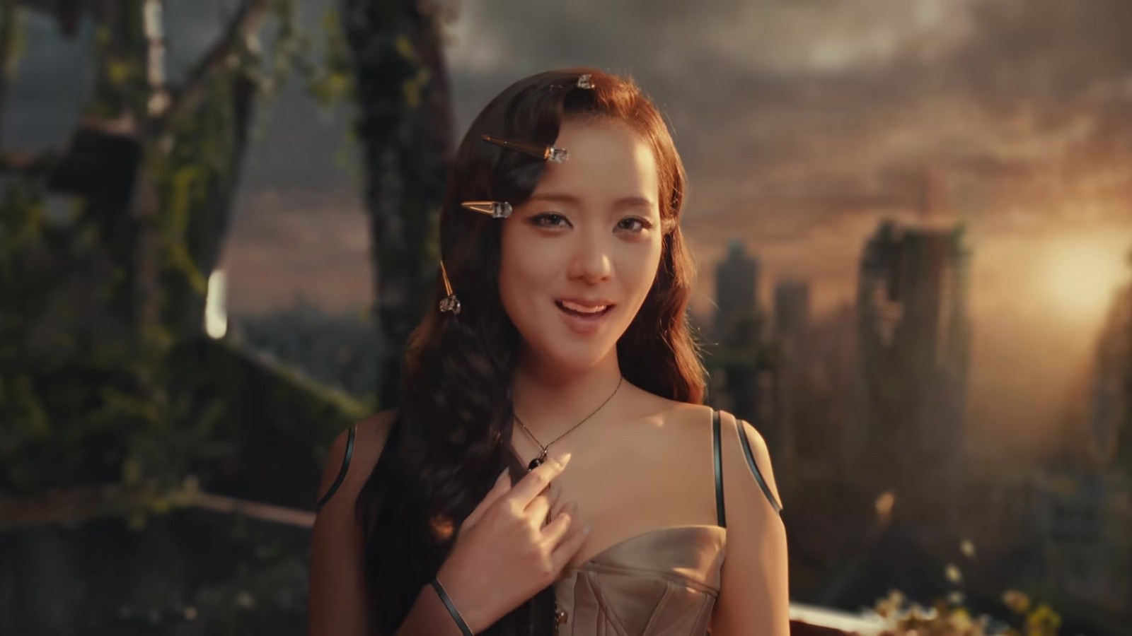 Jisoo dalam visual CLICK